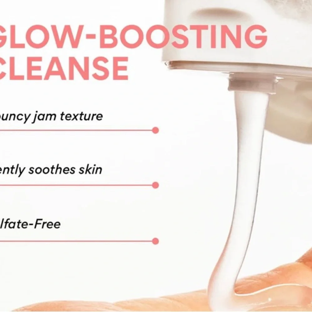 Innisfree cherry blossom Glow Jam Cleanser — Pink Facial Cleansing Foam
